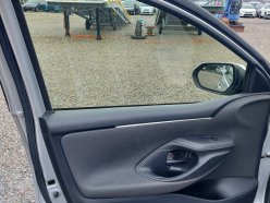 TOYOTA YARIS X 2020