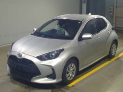 TOYOTA YARIS X 2020