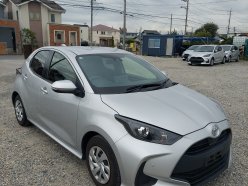 TOYOTA YARIS X 2020