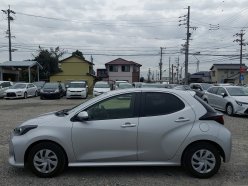 TOYOTA YARIS X 2020
