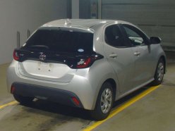 TOYOTA YARIS X 2020
