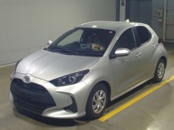 TOYOTA YARIS X 2020