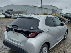 TOYOTA YARIS X 2020