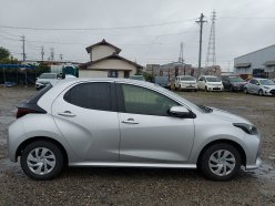 TOYOTA YARIS X 2020