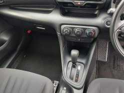TOYOTA YARIS X 2020