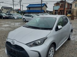 TOYOTA YARIS X 2020