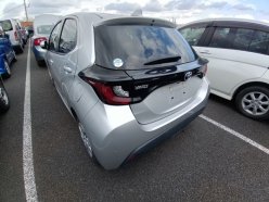 TOYOTA YARIS X 2020
