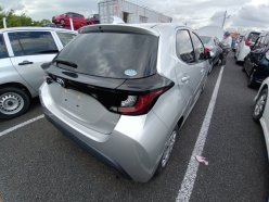 TOYOTA YARIS X 2020