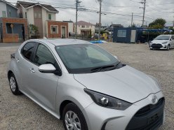 TOYOTA YARIS X 2020