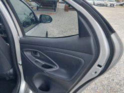 TOYOTA YARIS X 2020