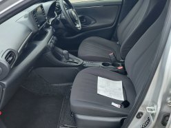 TOYOTA YARIS X 2020