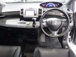 HONDA FREED SPIKE G Just Selection 2011