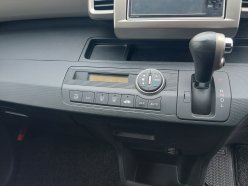 HONDA FREED SPIKE G Just Selection 2011