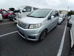 HONDA FREED SPIKE G Just Selection 2011