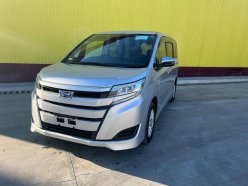 TOYOTA NOAH Hybrid X 2018