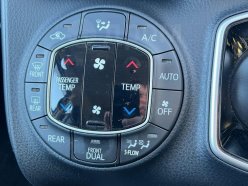 TOYOTA NOAH Hybrid X 2018