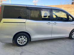 TOYOTA NOAH Hybrid X 2018
