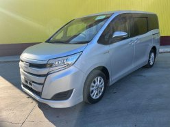 TOYOTA NOAH Hybrid X 2018