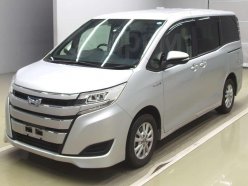 TOYOTA NOAH Hybrid X 2018