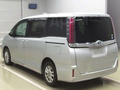 TOYOTA NOAH Hybrid X 2018