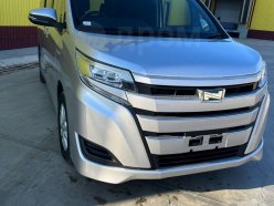 TOYOTA NOAH Hybrid X 2018