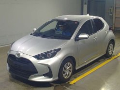 TOYOTA YARIS X 2020