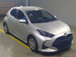 TOYOTA YARIS X 2020