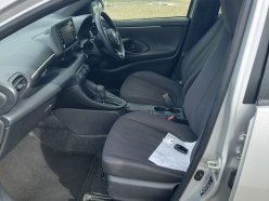 TOYOTA YARIS X 2020