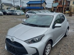 TOYOTA YARIS X 2020