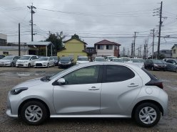 TOYOTA YARIS X 2020
