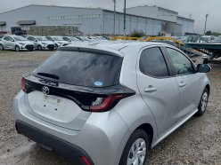 TOYOTA YARIS X 2020