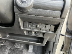 SUZUKI XBEE Hybrid MZ 4WD 2019