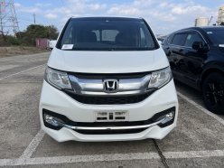 HONDA STEPWGN Spada Advanced Package Alpha 8 seater 2016