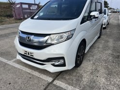 HONDA STEPWGN Spada Advanced Package Alpha 8 seater 2016