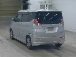 SUZUKI SOLIO HYBRID MX 4WD 2015