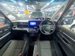 HONDA STEPWGN SPADA 2017