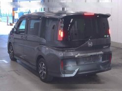 HONDA STEPWGN SPADA 2017