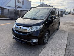 HONDA STEPWGN SPADA 2015