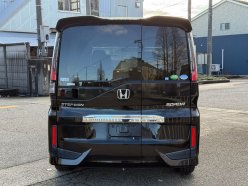 HONDA STEPWGN SPADA 2015