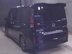 HONDA STEPWGN SPADA 2015
