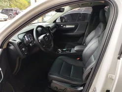 VOLVO XC40  2020