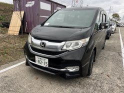 HONDA STEPWGN SPADA 2015