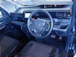HONDA STEPWGN SPADA 2015