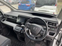 HONDA STEPWGN SPADA 2016