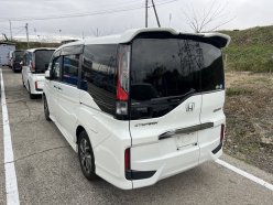 HONDA STEPWGN SPADA 2016