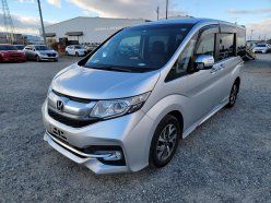 HONDA STEPWGN SPADA 2016