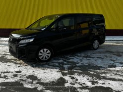 TOYOTA VOXY X 2018