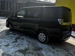 TOYOTA VOXY X 2018