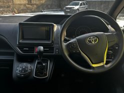 TOYOTA VOXY X 2018