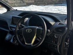 TOYOTA VOXY X 2018